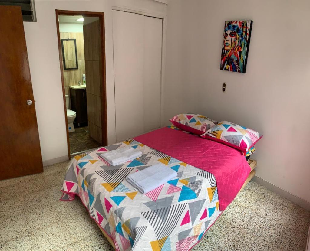 Hostel Kumho Alojamiento Medellín Esterno foto