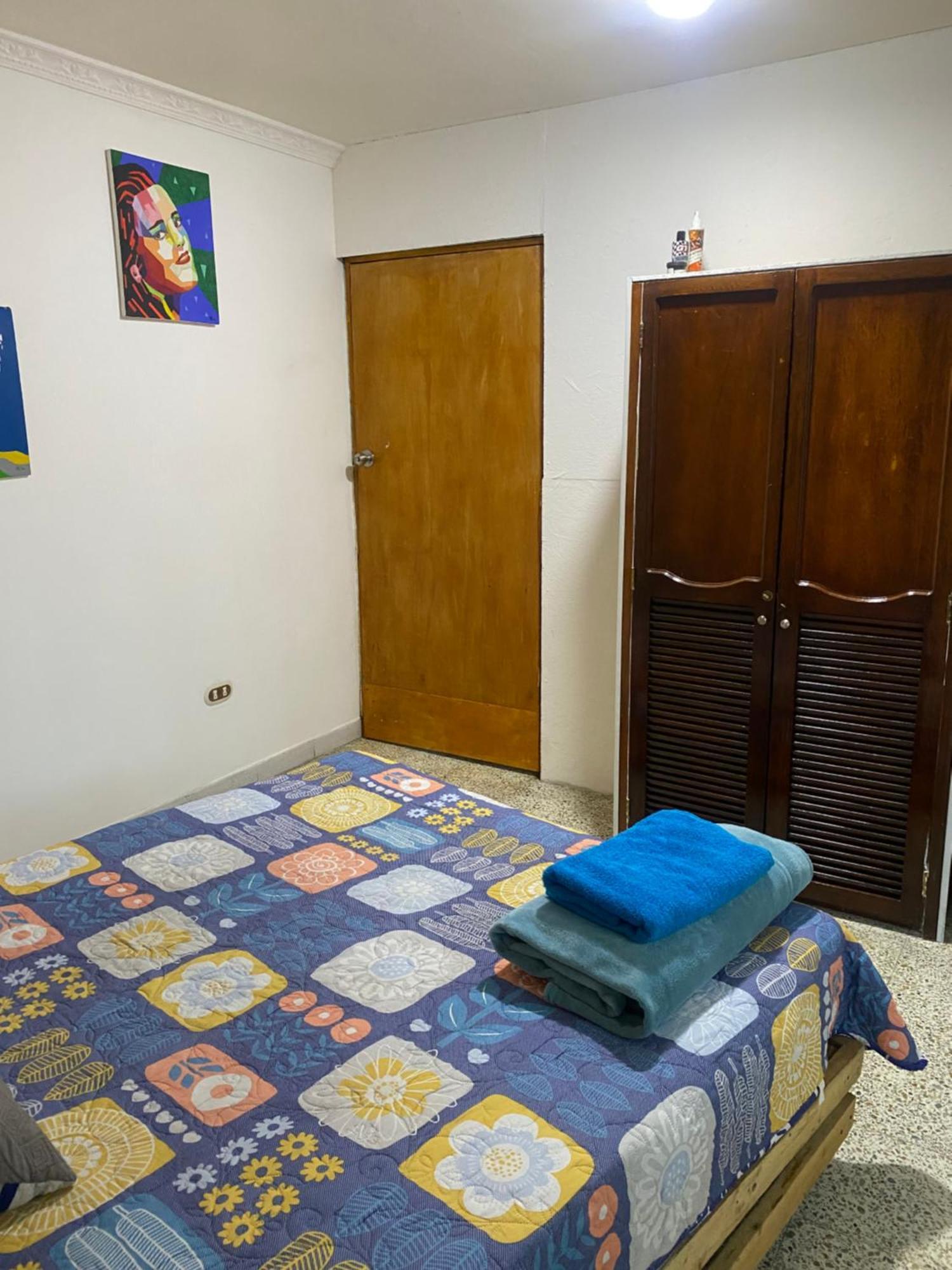 Hostel Kumho Alojamiento Medellín Esterno foto